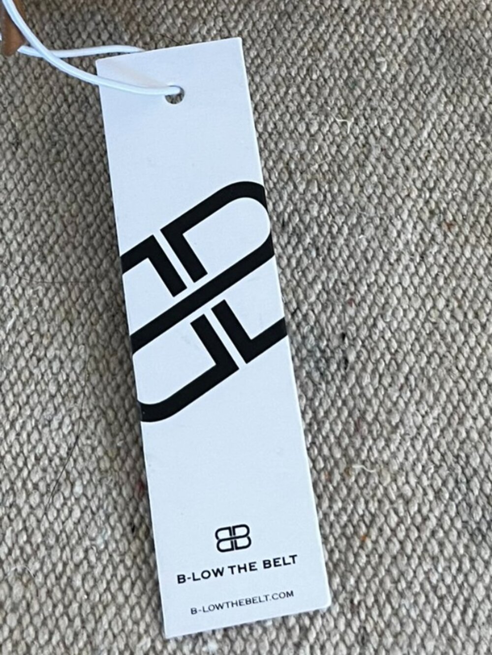 B-Low the Belt Woman's Tan Leather Fashion Belt Sz os - Picture 6 of 6